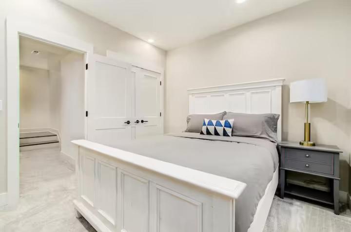 Short North Convention Garage Parking! Holiday home Columbus
