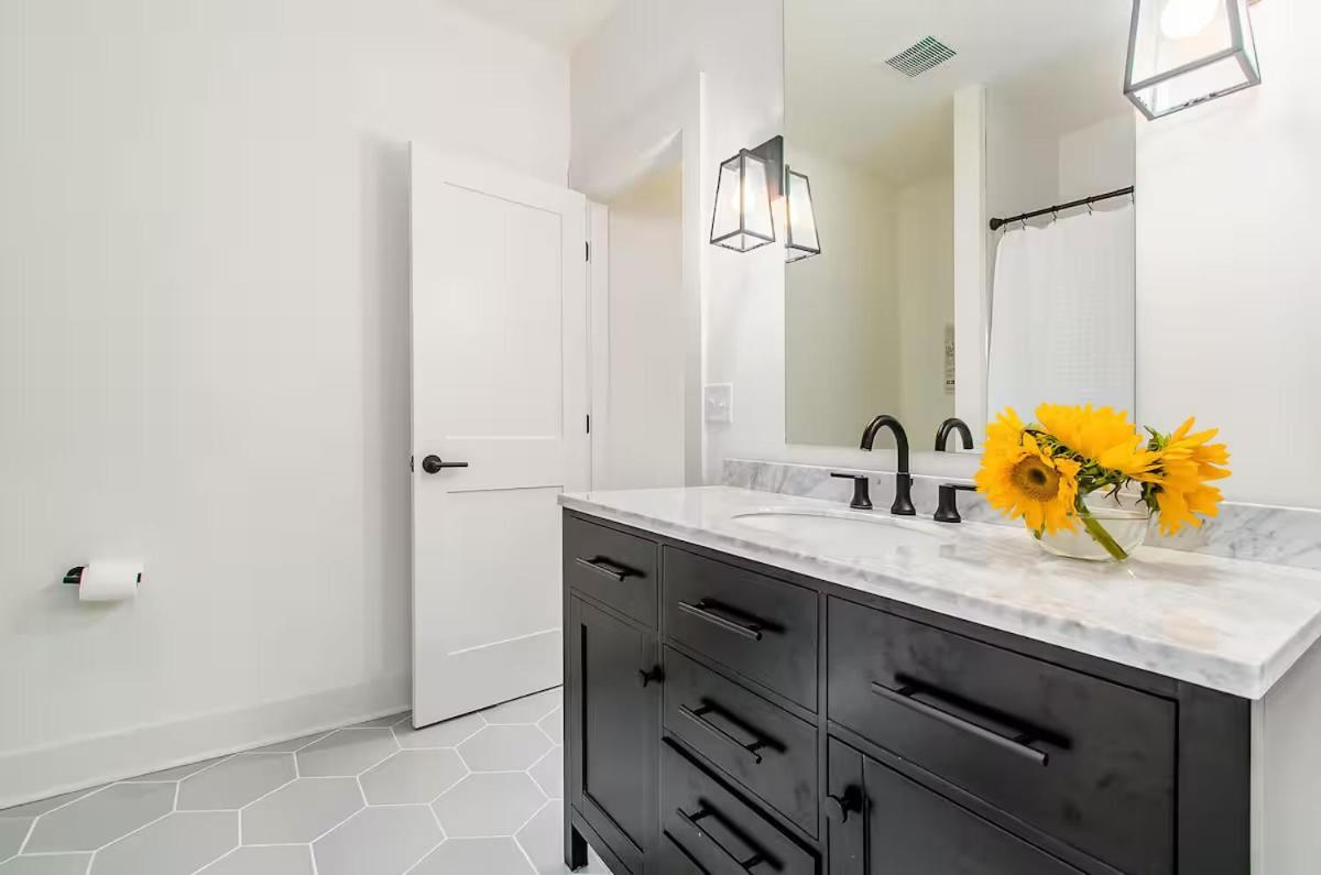 Short North Convention Garage Parking! Holiday home Columbus